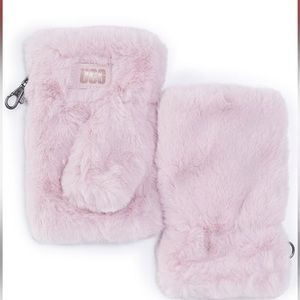 UGG gloves